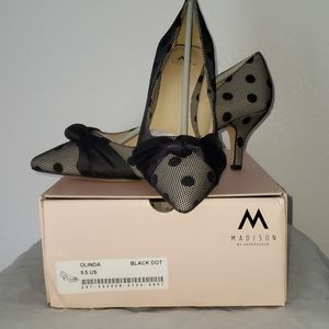 NIB Madison by Shoedazzle Olinda Kitten Polka Dot